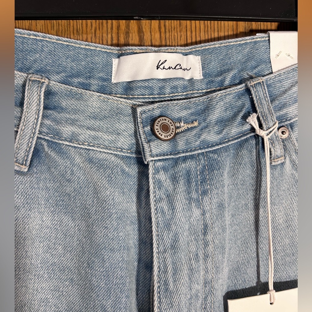 NWT Kancan High Rise Repaired Mom Shorts - Picture 4 of 7